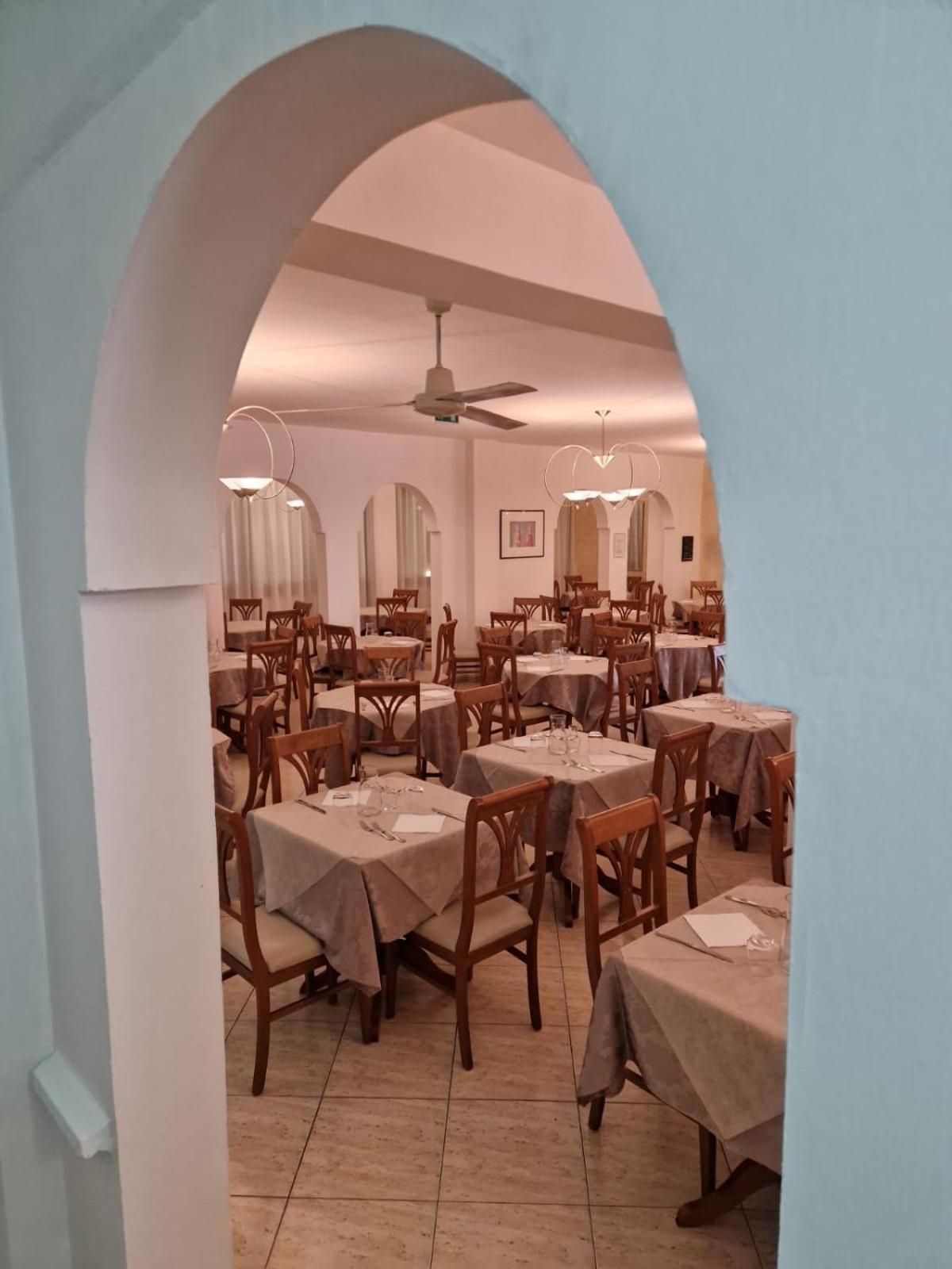 Hotel Caruso Rimini Extérieur photo