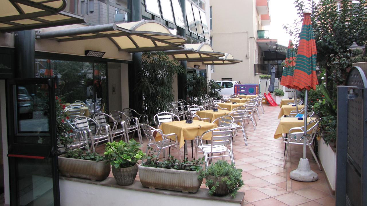 Hotel Caruso Rimini Extérieur photo