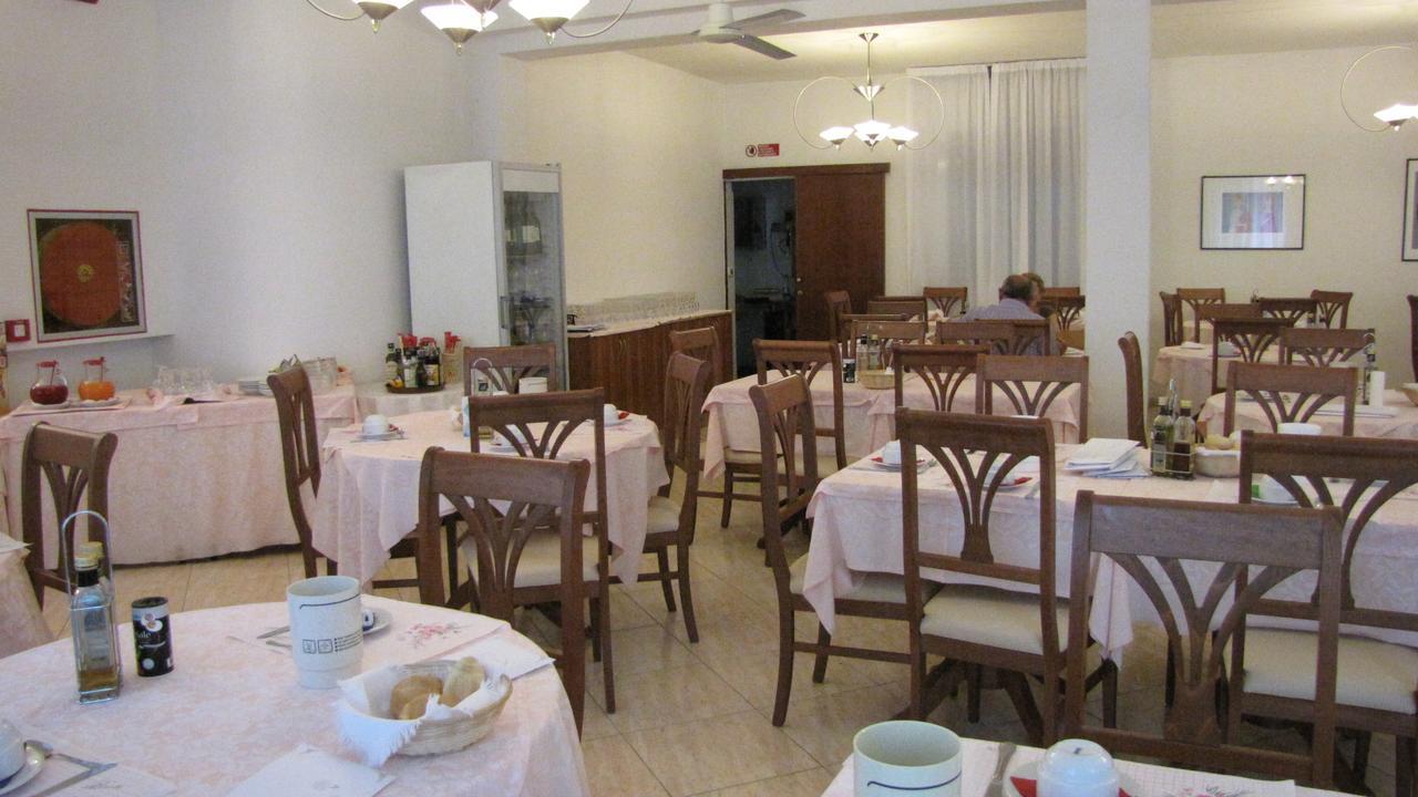 Hotel Caruso Rimini Extérieur photo
